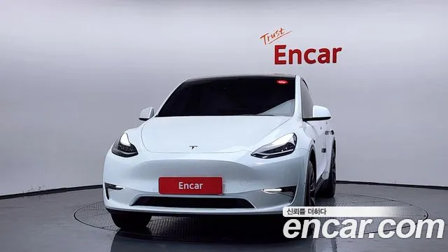 Tesla Model Y 2021