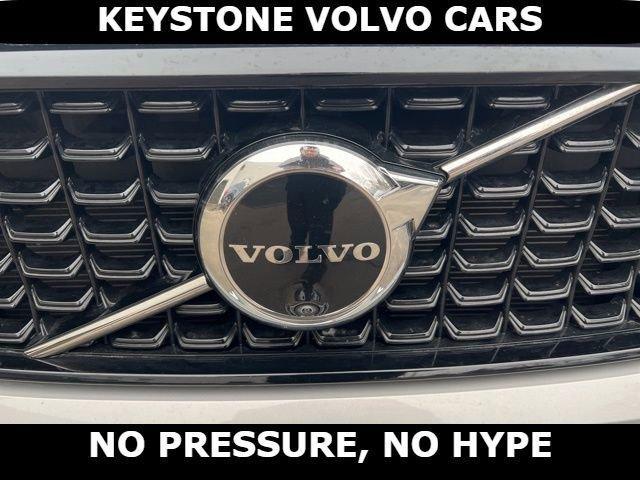 Volvo XC40 2025