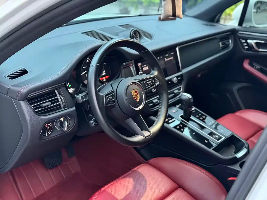 Porsche Macan 2023