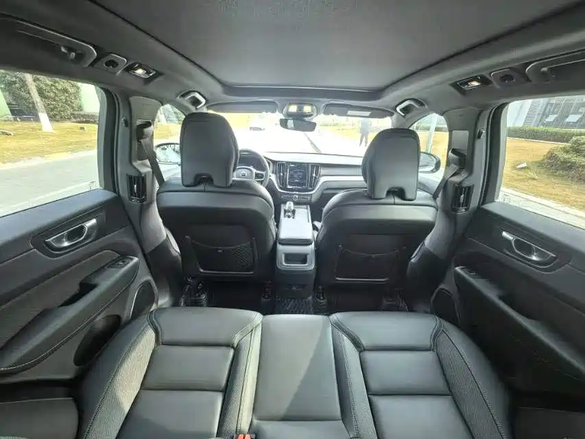 Volvo XC60 2024