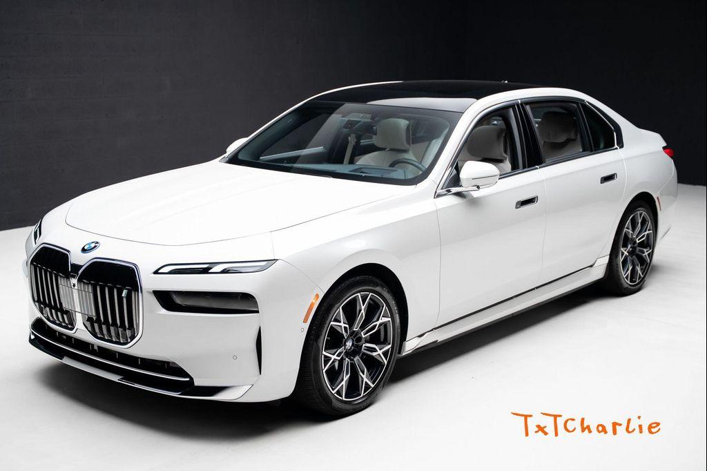 BMW i7 2024