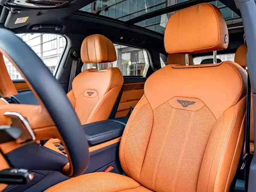 Bentley Bentayga 2023