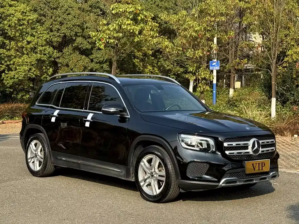 Mercedes-Benz GLB 2021