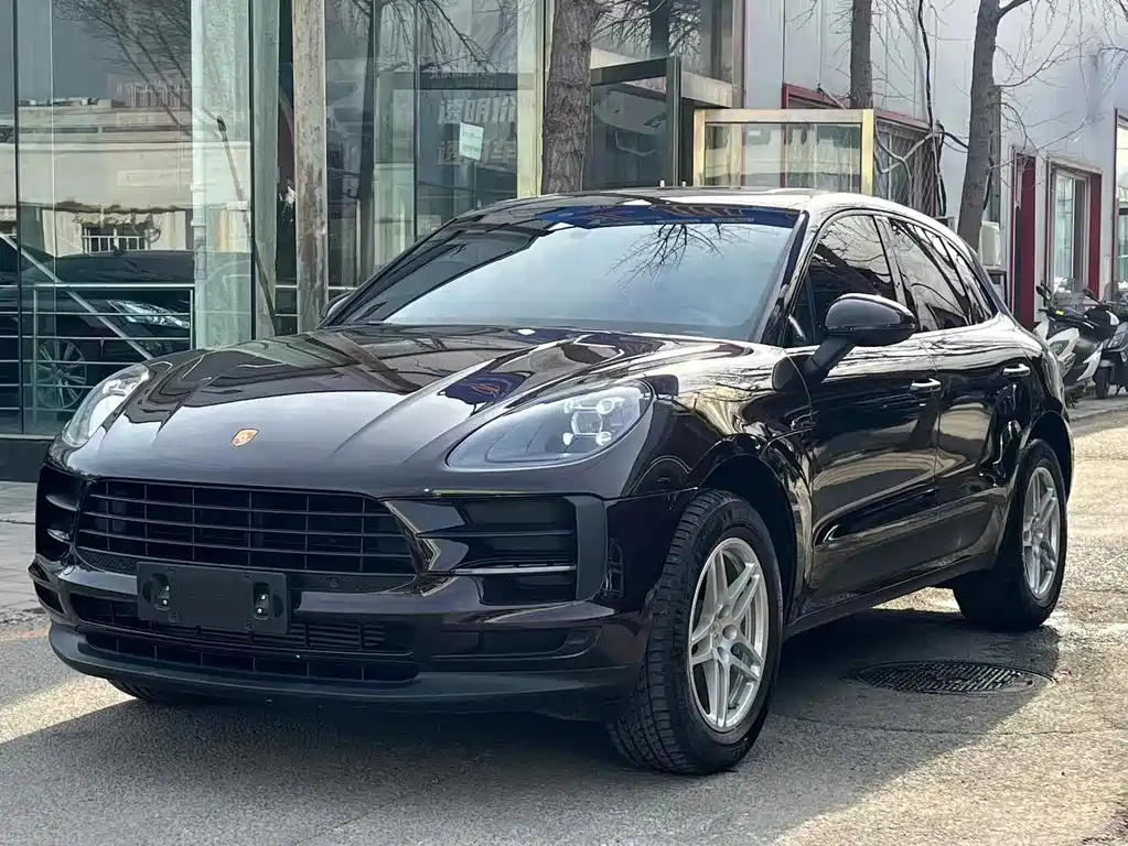 Porsche Macan 2021