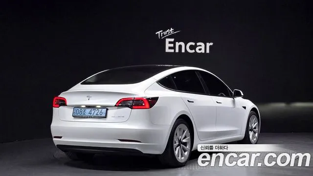 Tesla Model 3 2022