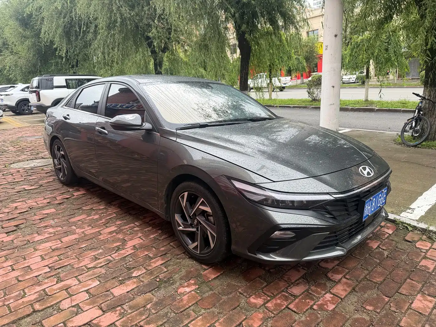 Hyundai Elantra 2023