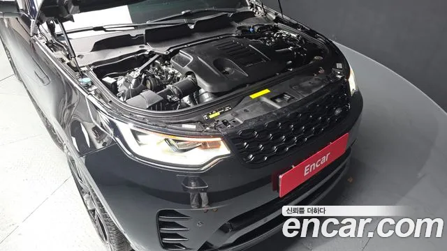 Land Rover Discovery 2024