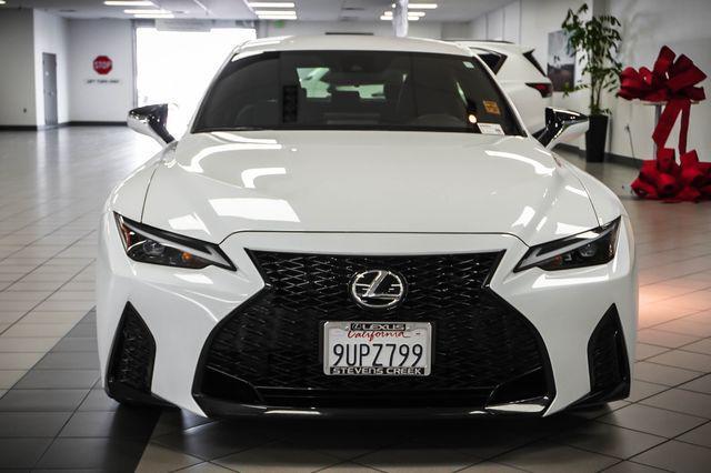 Lexus IS 300 2025
