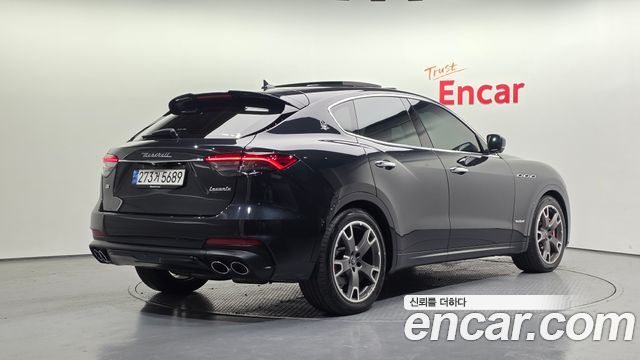 Maserati Levante 2021