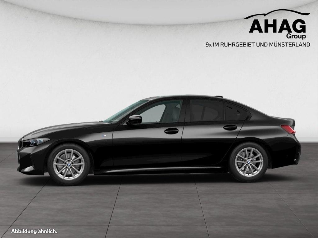 BMW 330 2025