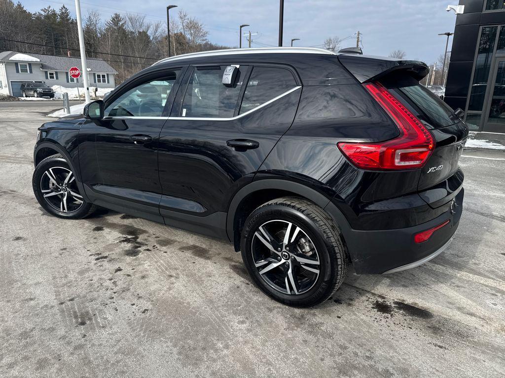 Volvo XC40 2025