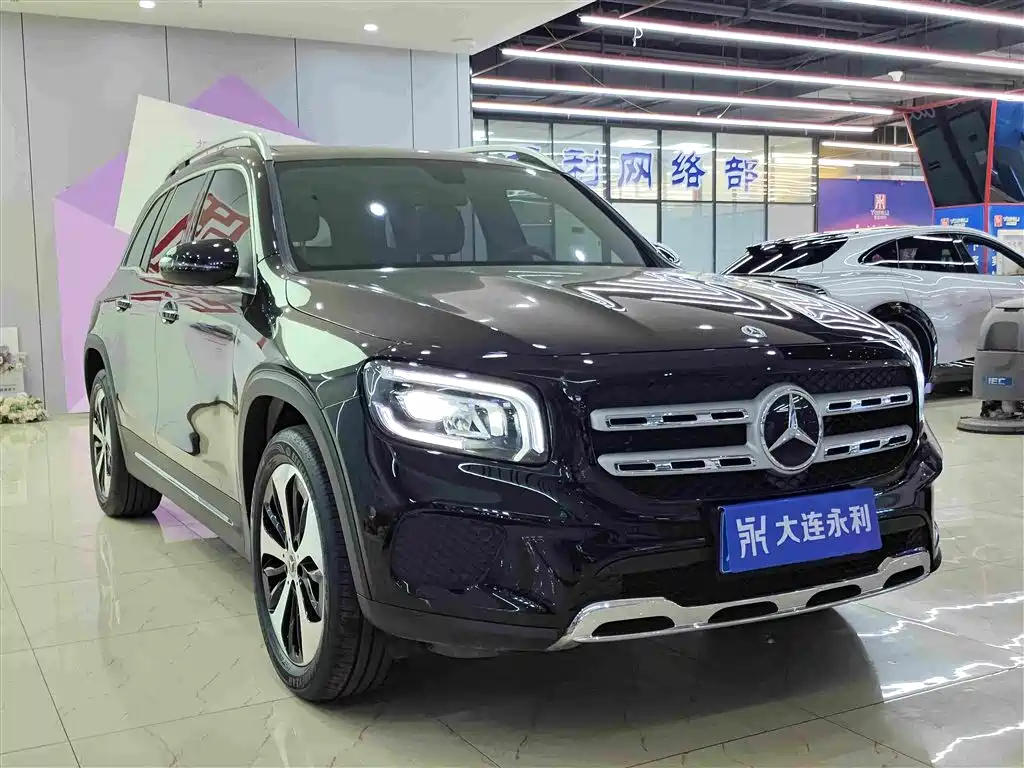 Mercedes-Benz GLB 2023