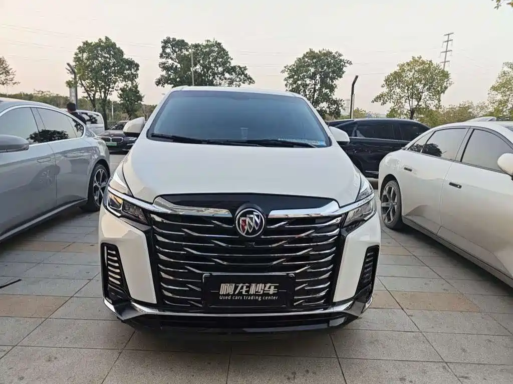 Buick GL8 2024