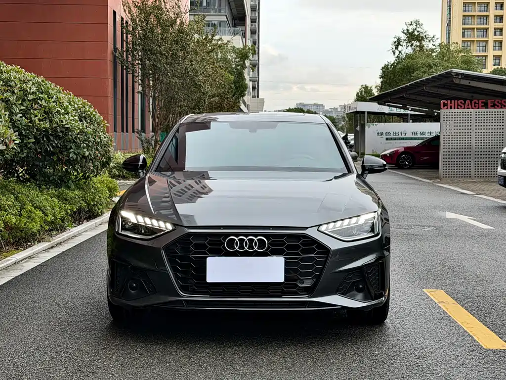 Audi A4 2024