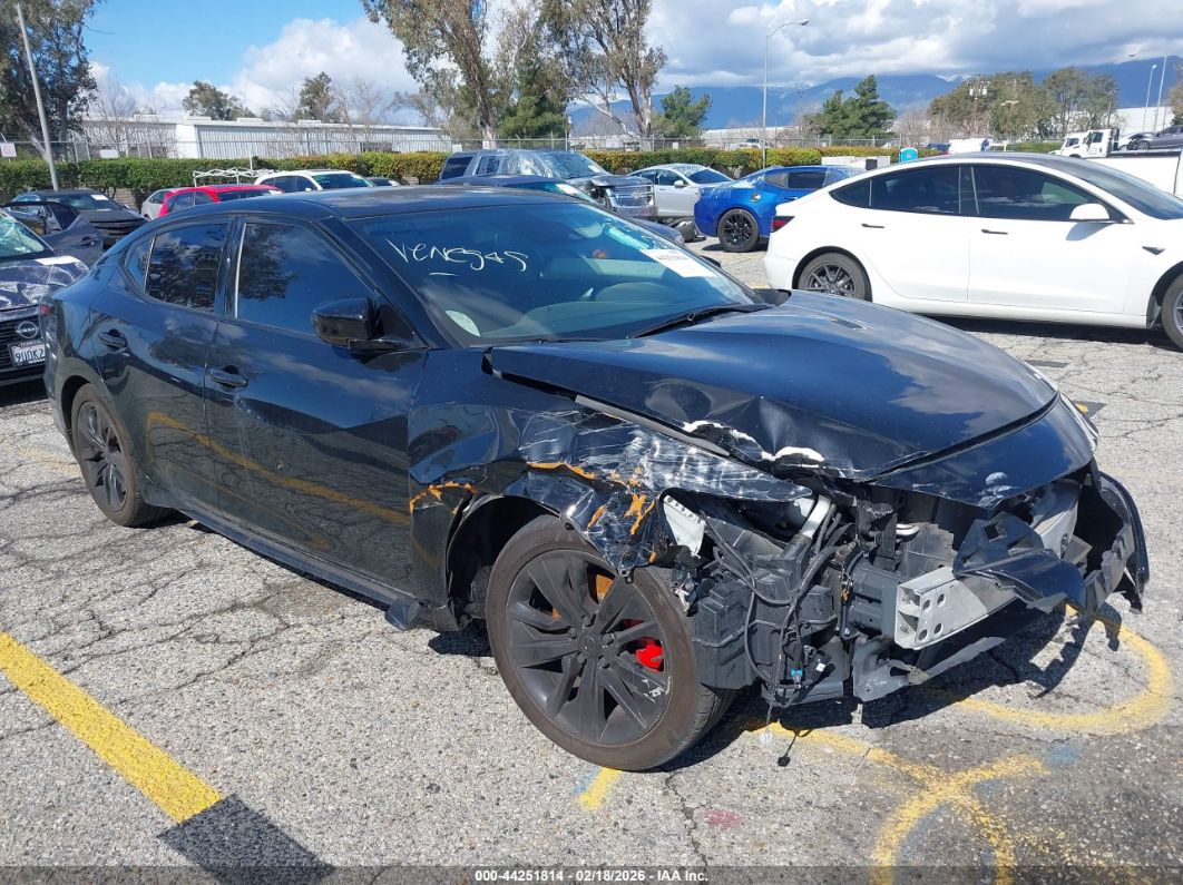 Nissan Maxima 2021