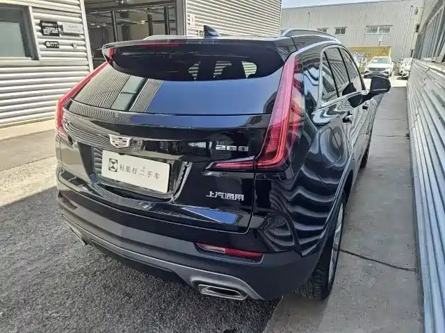 Cadillac XT4 2021