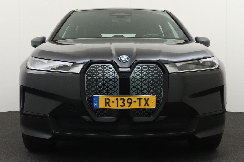 BMW iX 2022