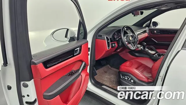 Porsche Cayenne 2020