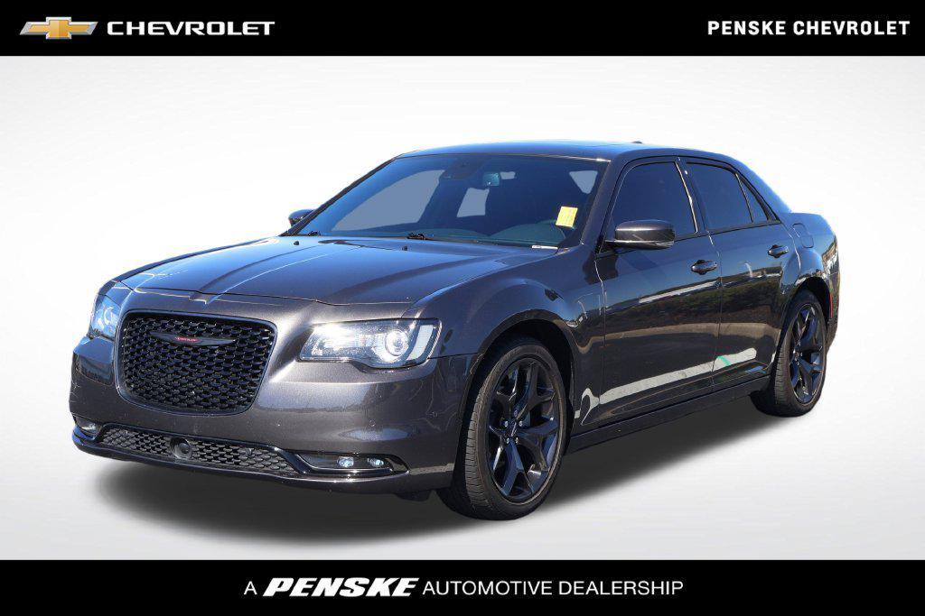 Chrysler 300 2023