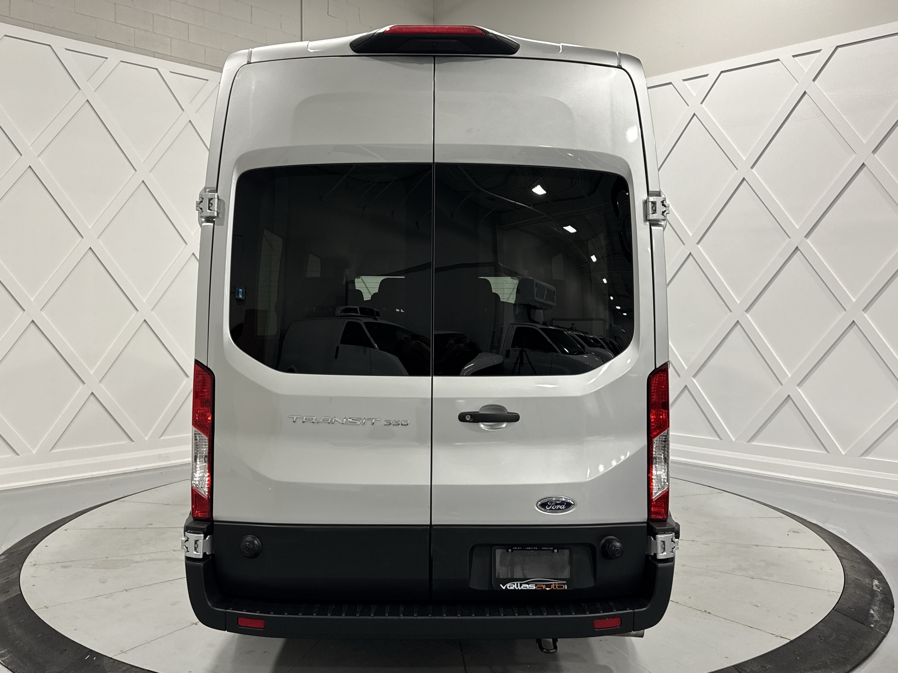 Ford Transit 2024