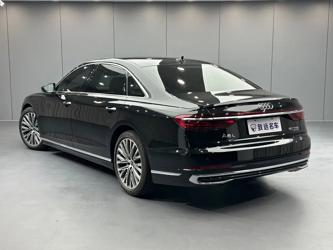 Audi A8 2025