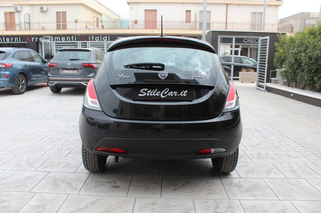 Lancia Ypsilon 2022