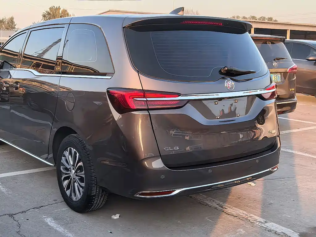 Buick GL8 2024