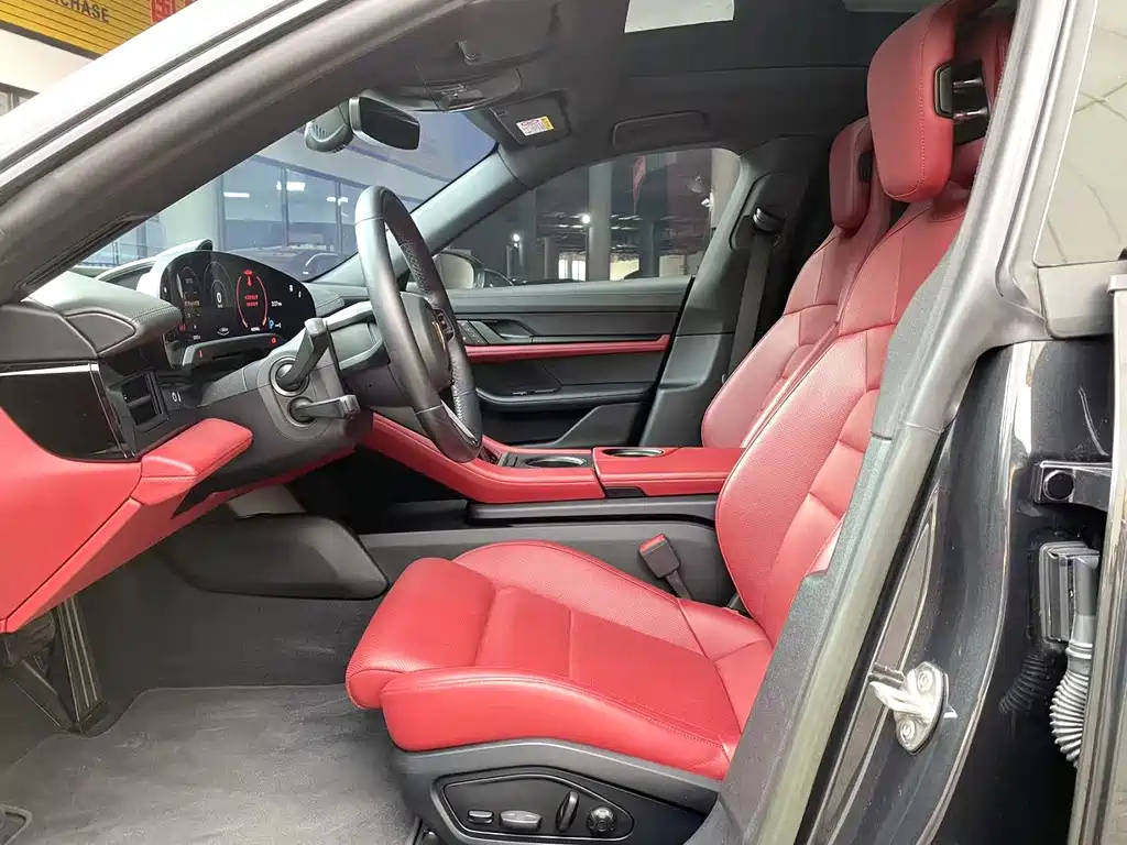 Porsche Taycan 2022