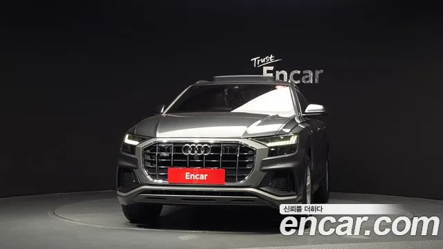 Audi Q8 2021