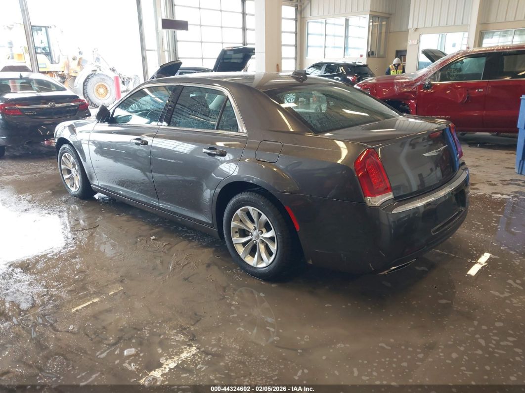 Chrysler 300 2021