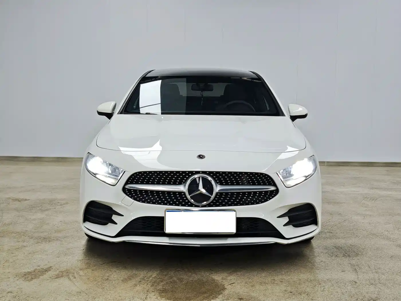 Mercedes-Benz A-Класс 2023