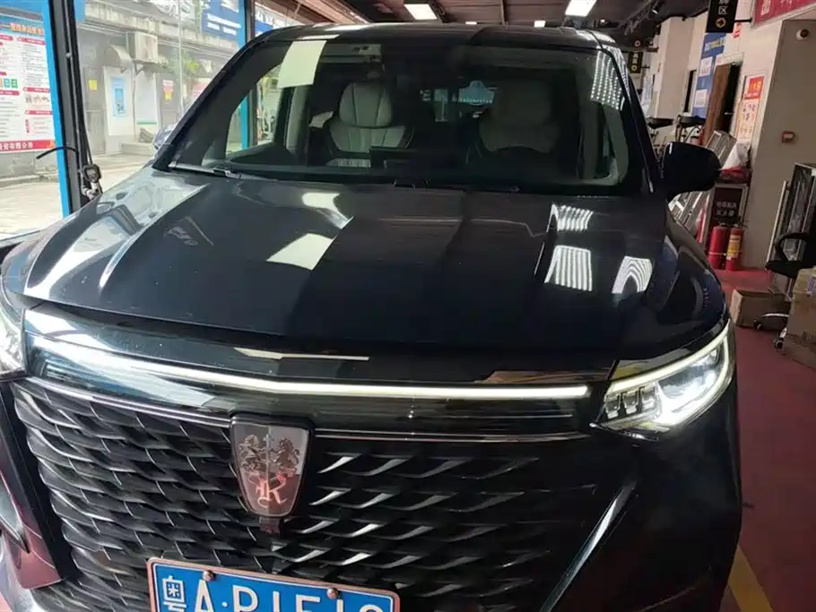 Roewe iMAX8 2021