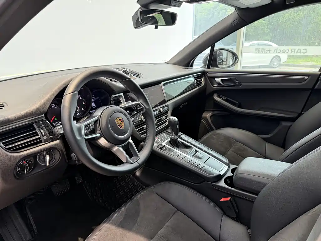 Porsche Macan 2022