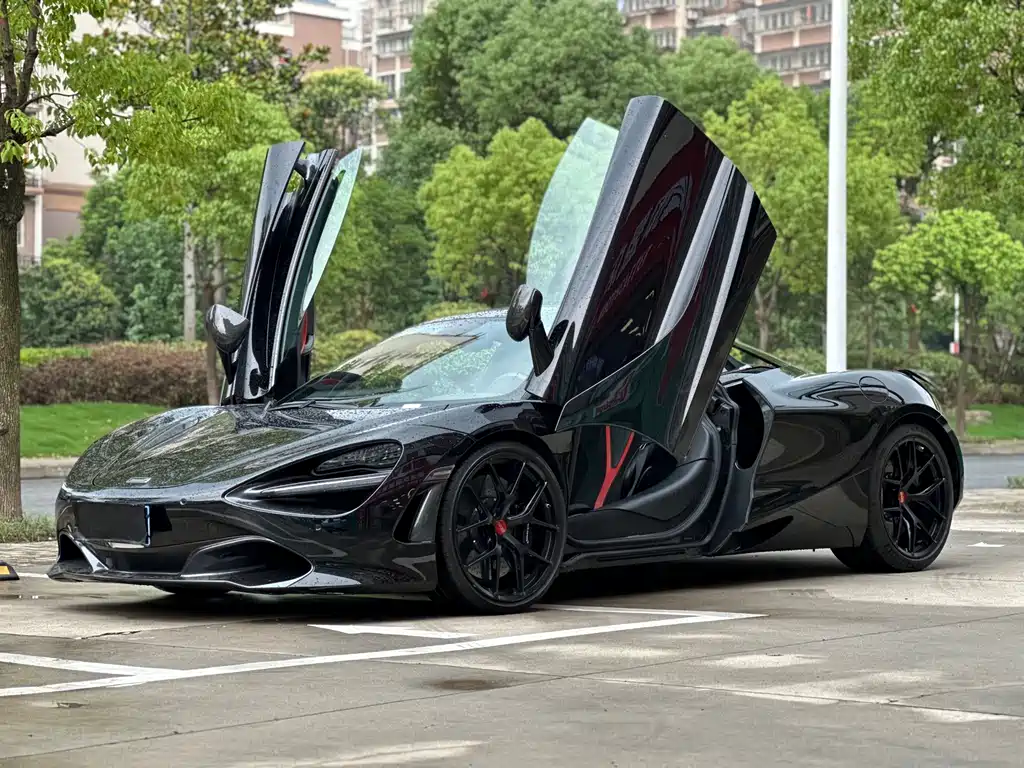 McLaren 720S 2020