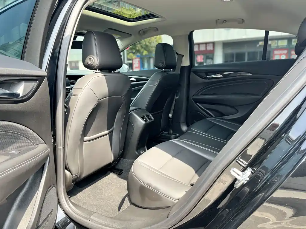 Buick Regal 2024
