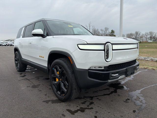 Rivian R1S 2024