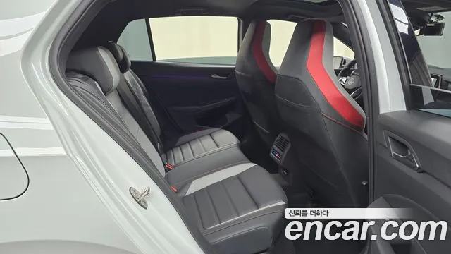 Volkswagen Golf 2024