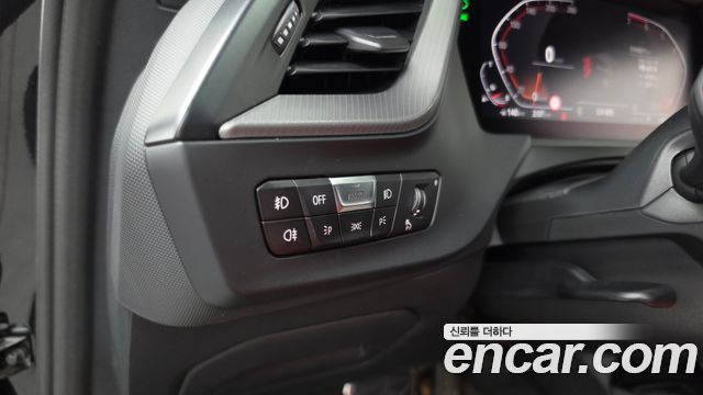 BMW 1 серии 2021