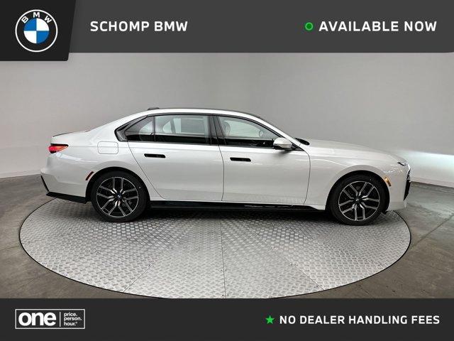 BMW 750 2025