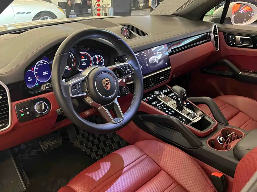 Porsche Cayenne 2023