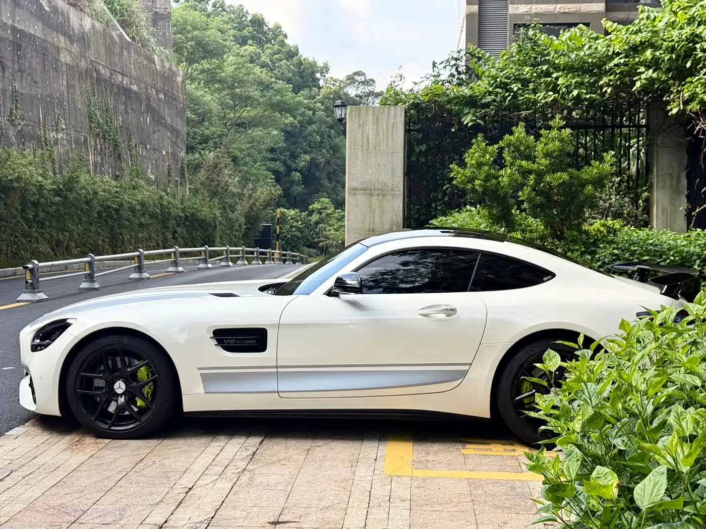 Mercedes-Benz AMG GT 2021