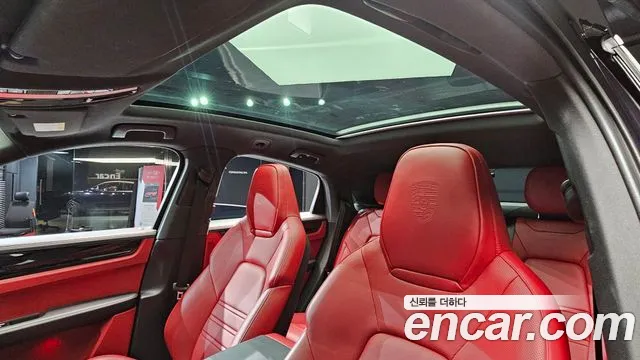 Porsche Cayenne 2021