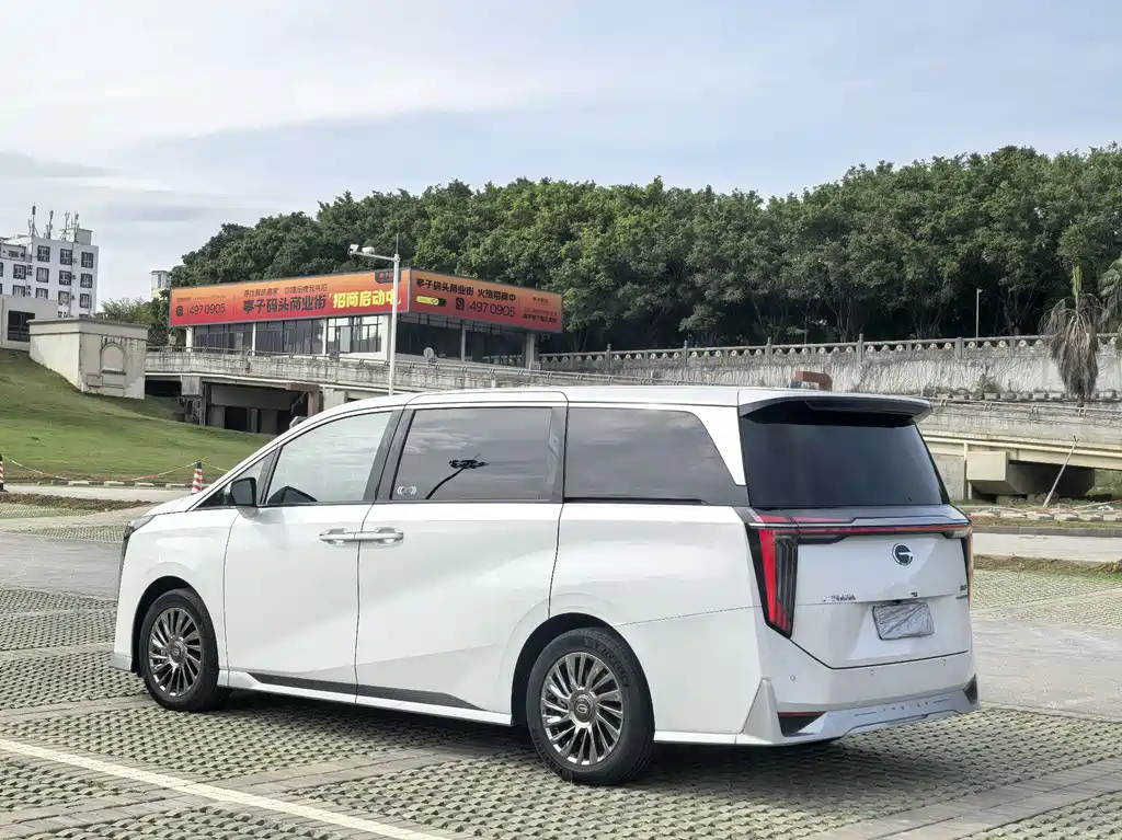 GAC Trumpchi M8 2023
