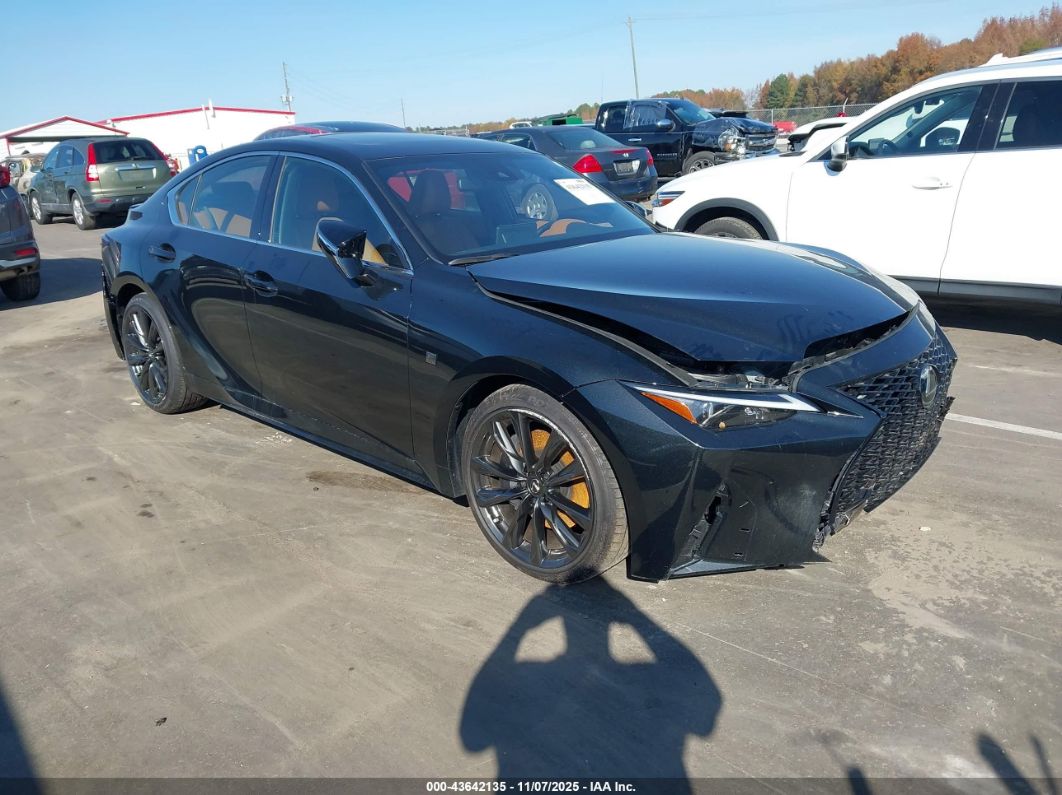 Lexus IS 2025
