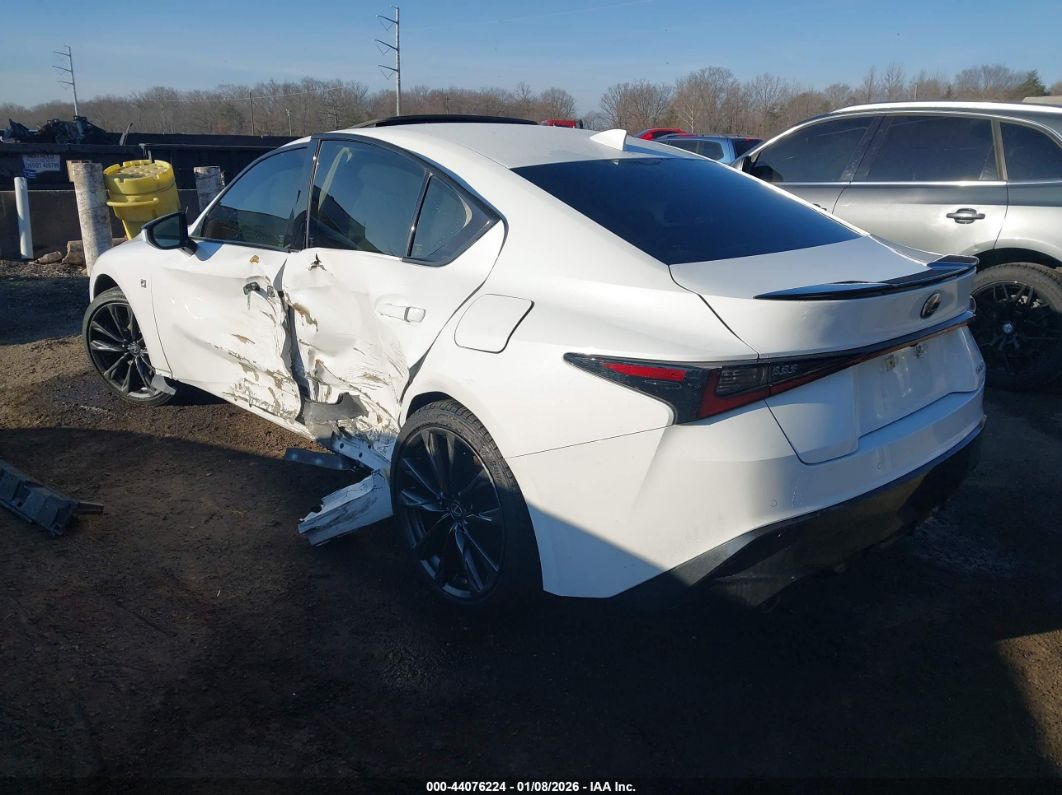 Lexus IS 2024