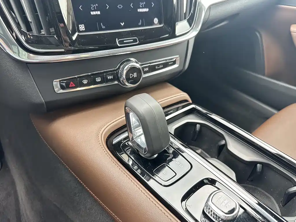 Volvo S90 2024