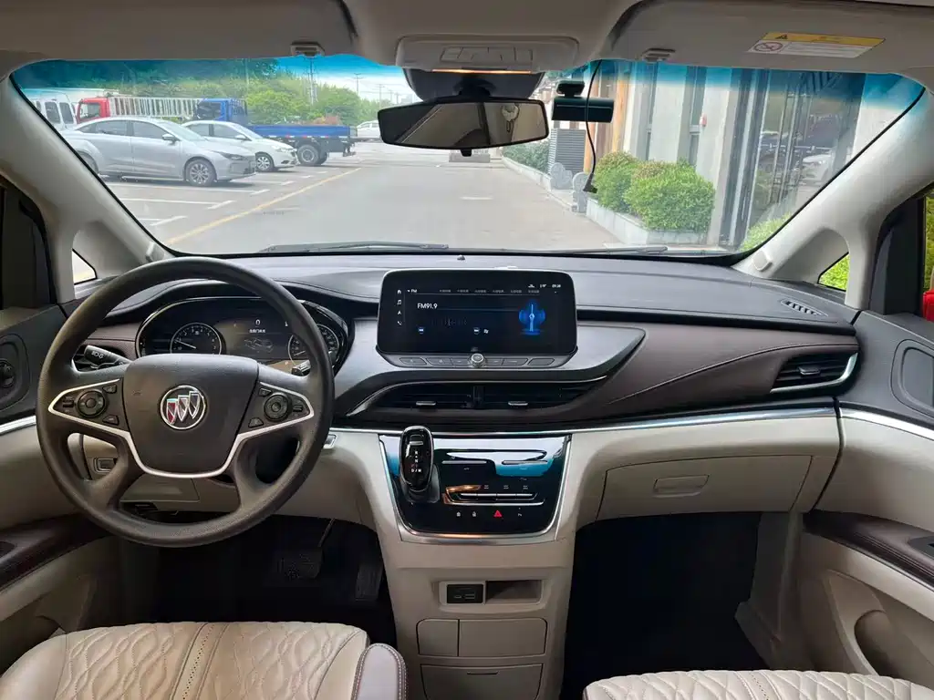 Buick GL8 2023