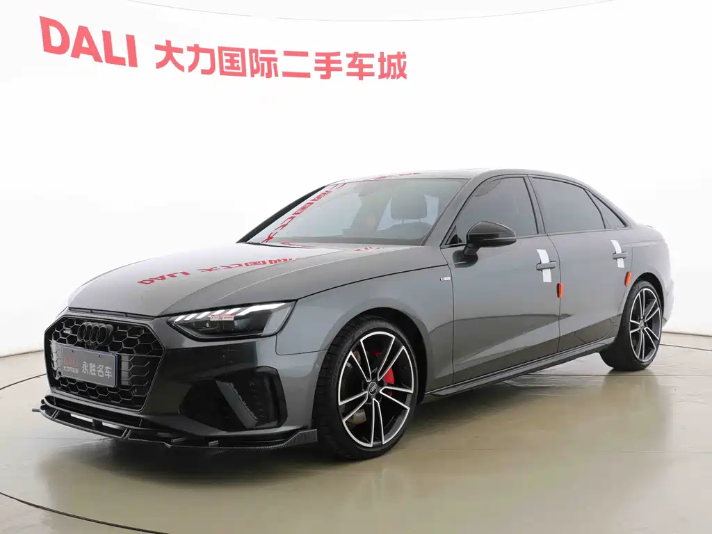 Audi A4 2025