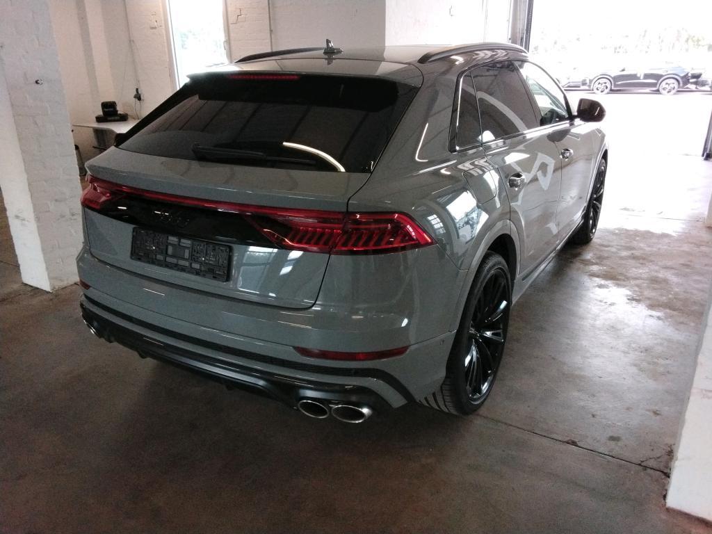 Audi SQ8 2023