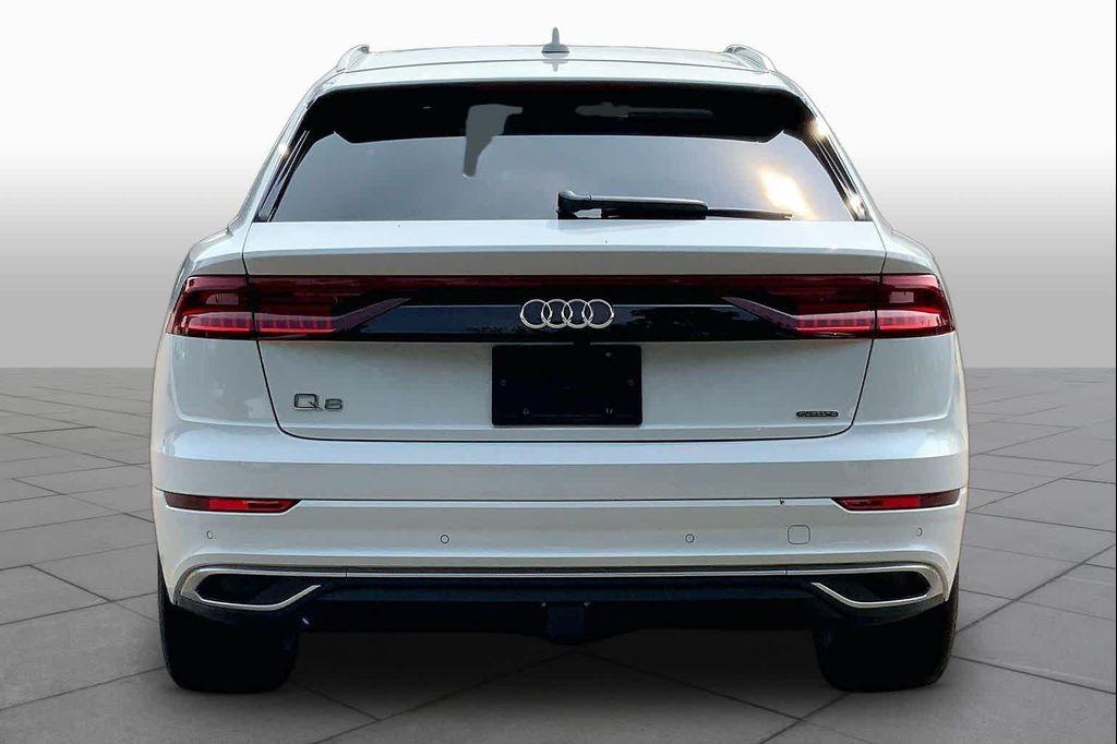 Audi Q8 2021